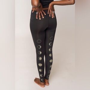 Teeki Moon Dance Black Hot Pant Moon Phases Leggings Size XS